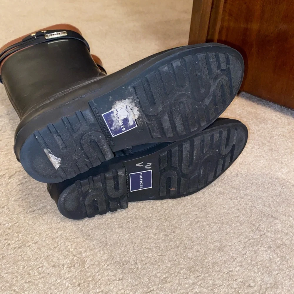 Hilfiger rain boots